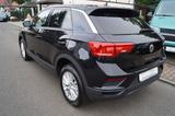 Volkswagen T-Roc Navi-CarPlay-PDC-Sitzh.-Allwetter-2Zo.Klim - VW T-Roc Gebrauchtwagen in Leipzig