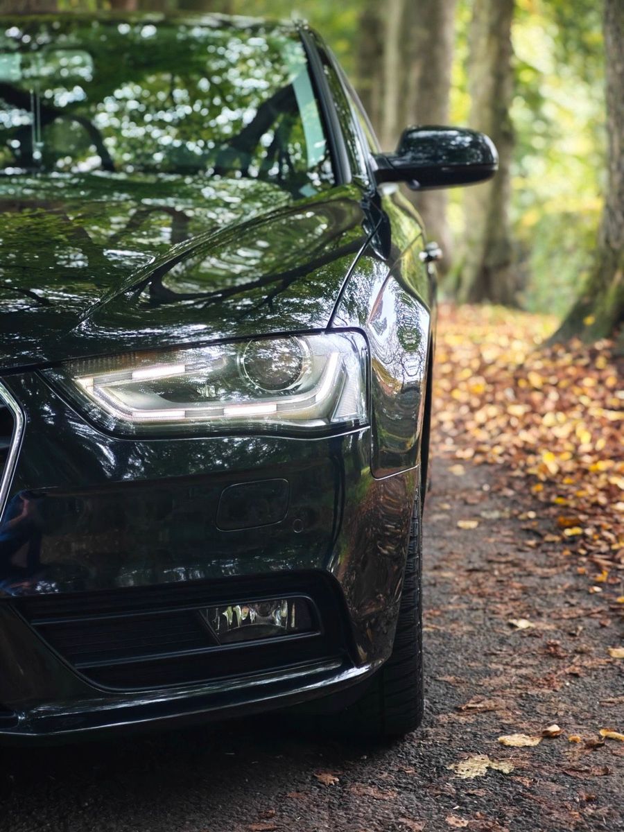 AUDI Audi A4 Avant B8.5 2.0 TDI S line  Top Au...