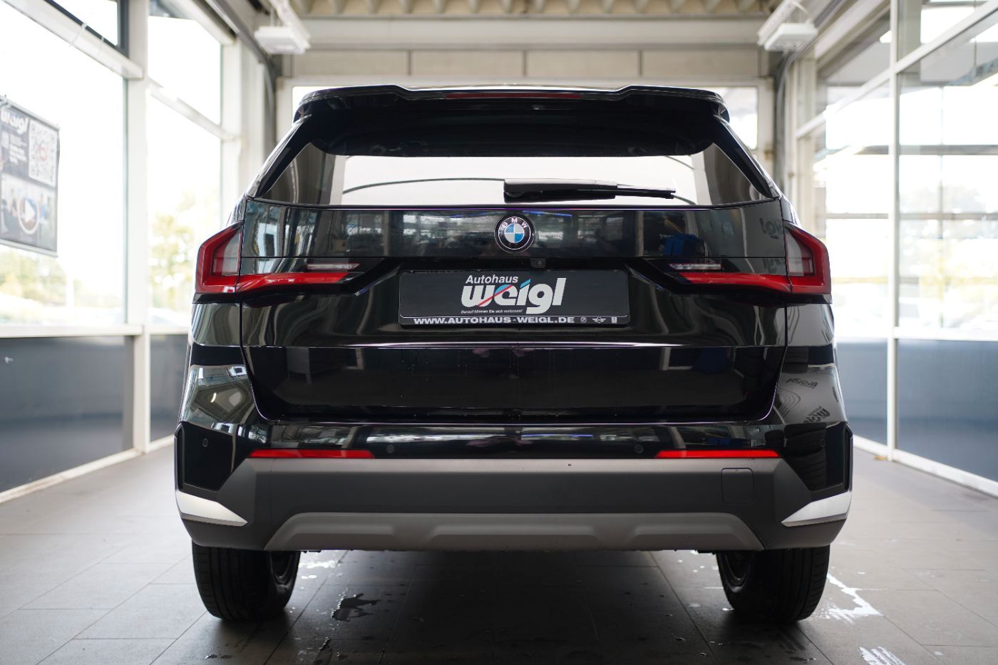 Fahrzeugabbildung BMW X1 20iA Head-Up+ParkingAssis.Plus+LED+Komfortzug