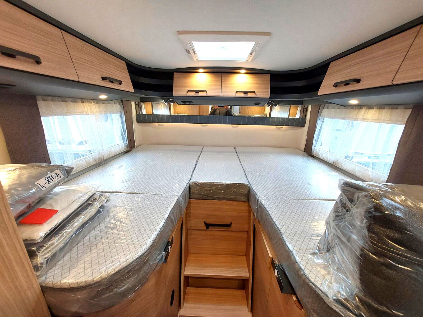 Fahrzeugabbildung Malibu I 470 RB LE K comfort Mercedes 2026 Assistenz
