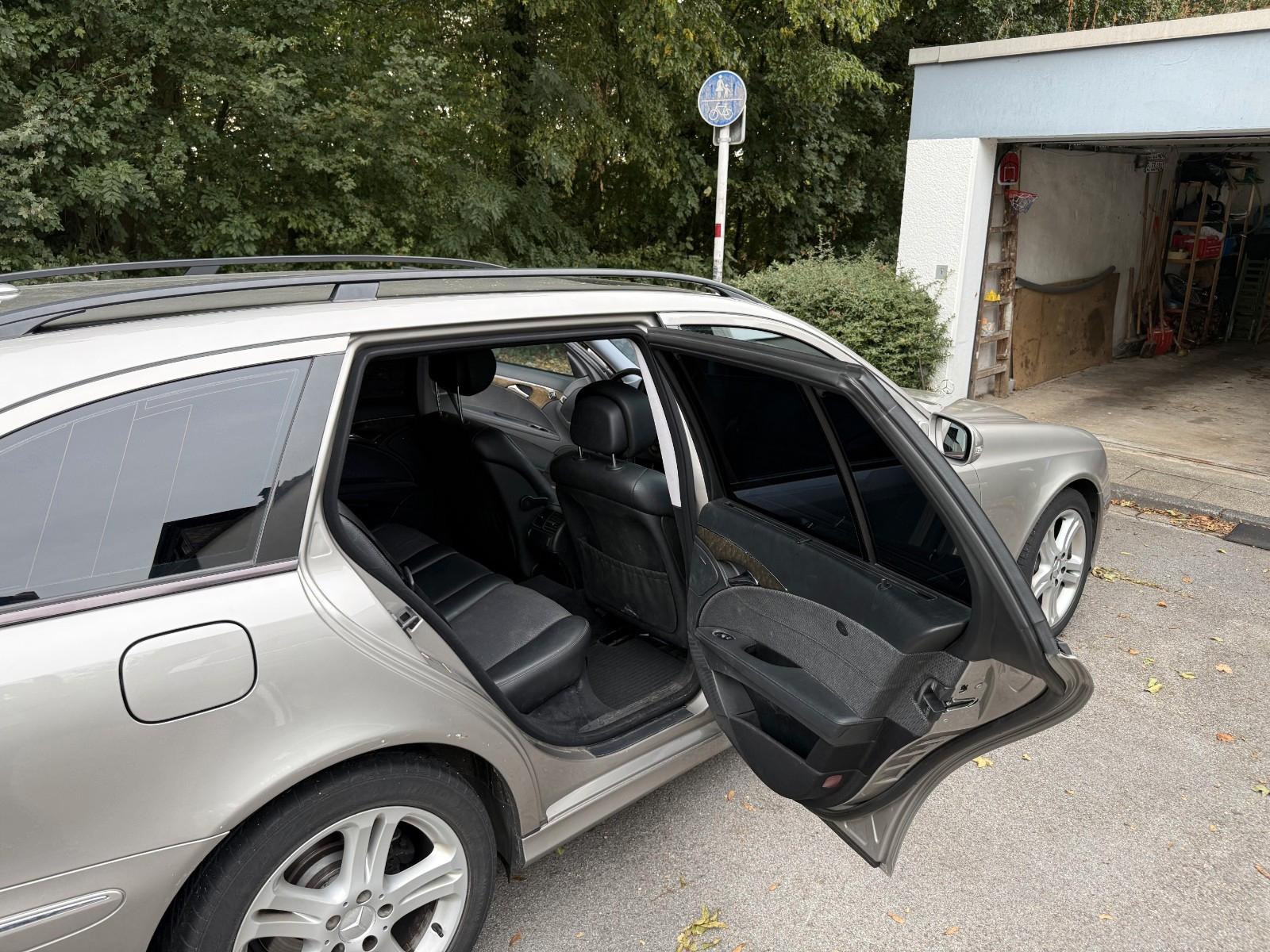 Mercedes-Benz E200 2006 — photo 10