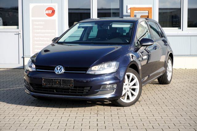 Volkswagen Golf VII Lim. Highline*Pano*Navi*Xenon*ACC*AHK*