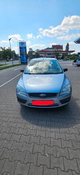 Ford Focus 1,6 Ghia Ghia - Ford Focus aus 2006: Ghia