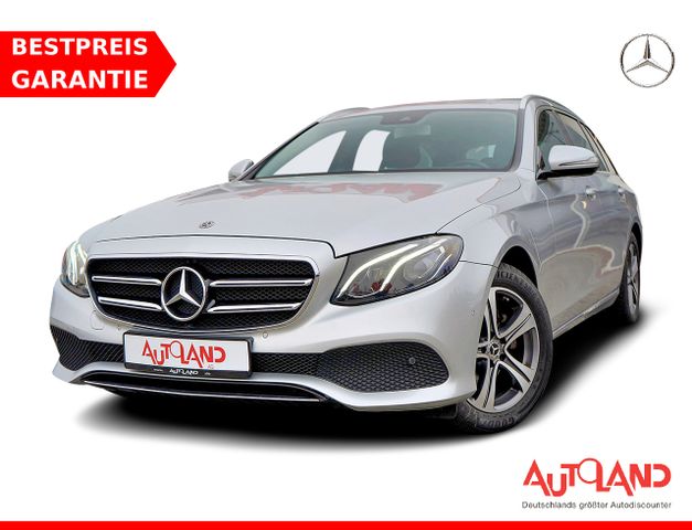 Mercedes-Benz E220d T Avantgarde LED Navi Tempomat Kamera PDC