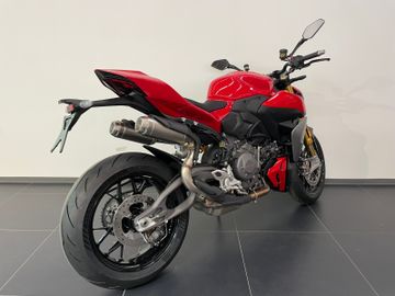 Ducati Streetfighter V2S