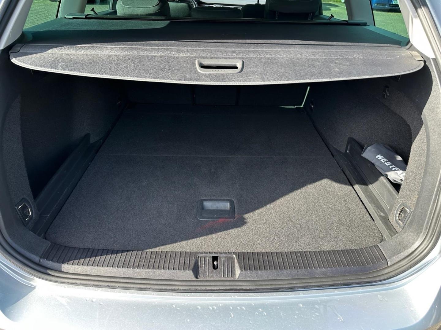 Volkswagen Passat Variant Business 1.5 TSI BMT Navi Bluetoo