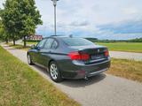 BMW 318d Modern Line*LEDER*NAVI*ScheckH*SHD*KurvenXe - BMW 318 aus 2013