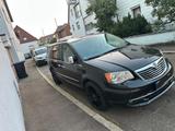 Lancia Voyager 2.8 MultiJet 16v Platinum Automatik ...