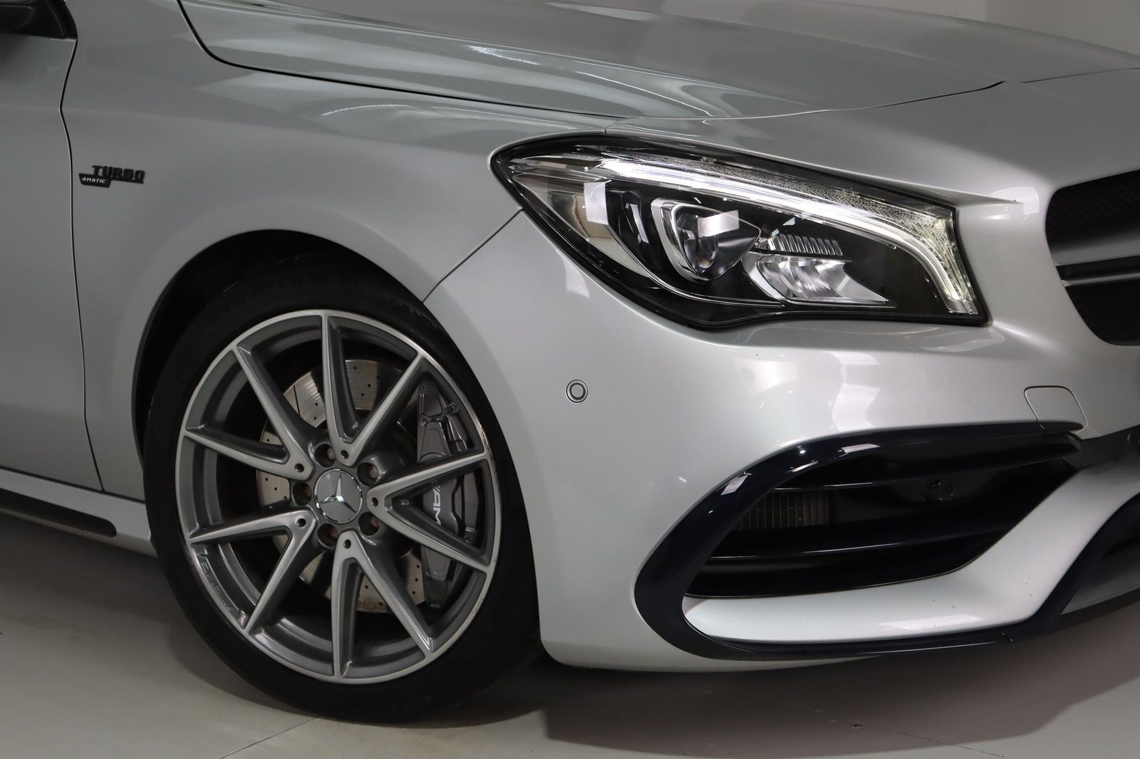 Fahrzeugabbildung Mercedes-Benz CLA 45 AMG 4Matic Coupe * Led * Navi * Alcantara