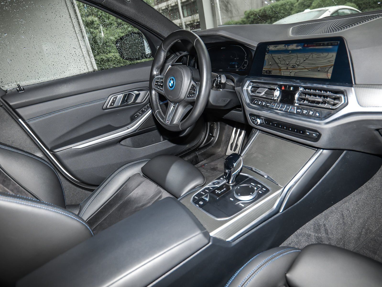 BMW 330 - Bild 13