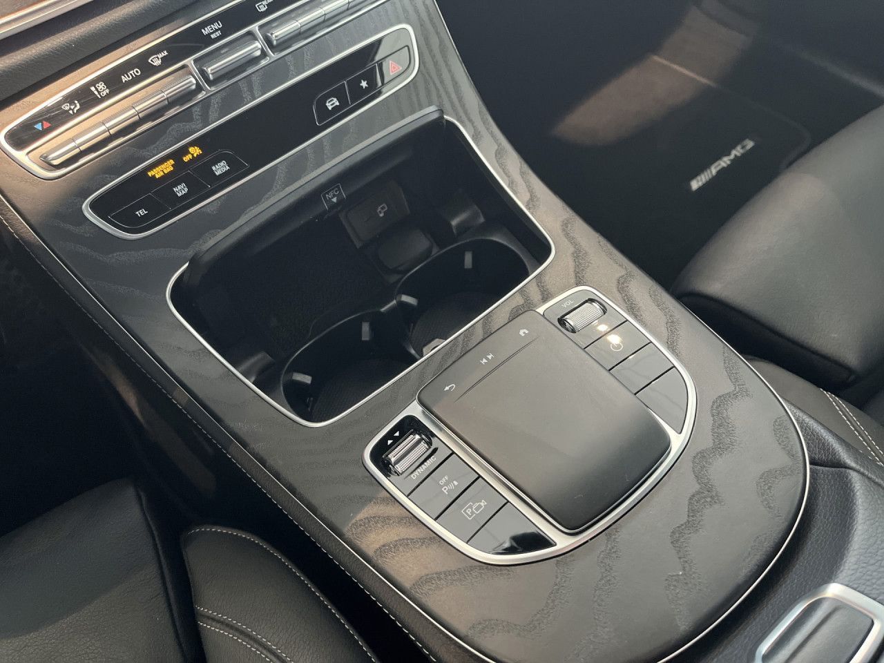 Mercedes-Benz AMG Distr LED Burmester Pano RFK 19 SHZ v. h foto 19