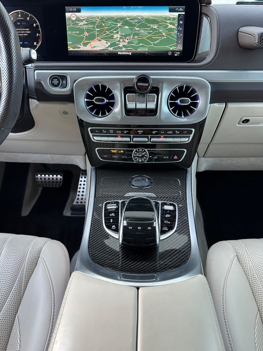 Fahrzeugabbildung Mercedes-Benz G 63 AMG DRIVER'S PACKAGE NAV+GLASDACH+AHK+ACC