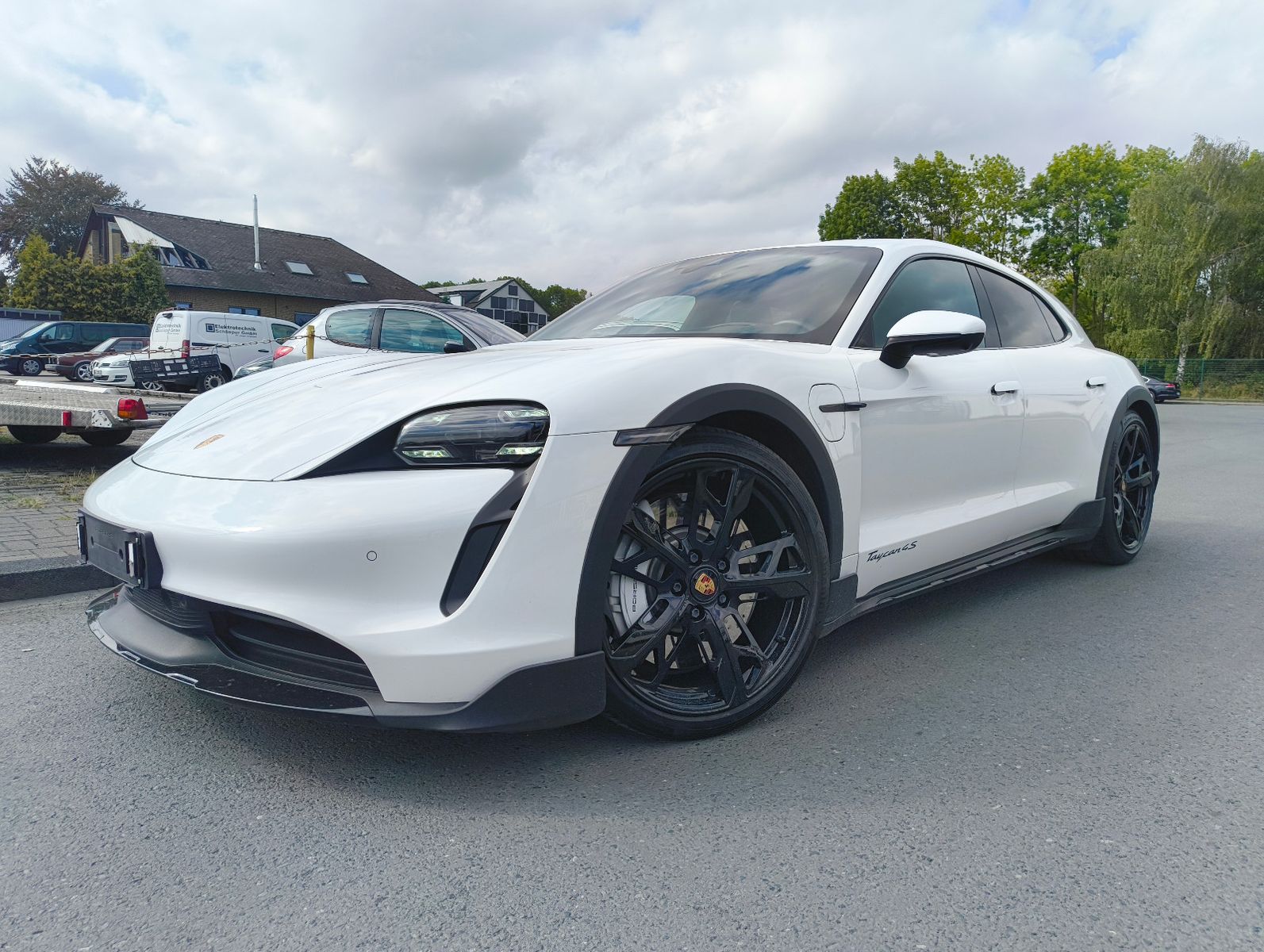 Porsche Taycan 4S Cross Turismo HeadUp, Beifahrerdisplay
