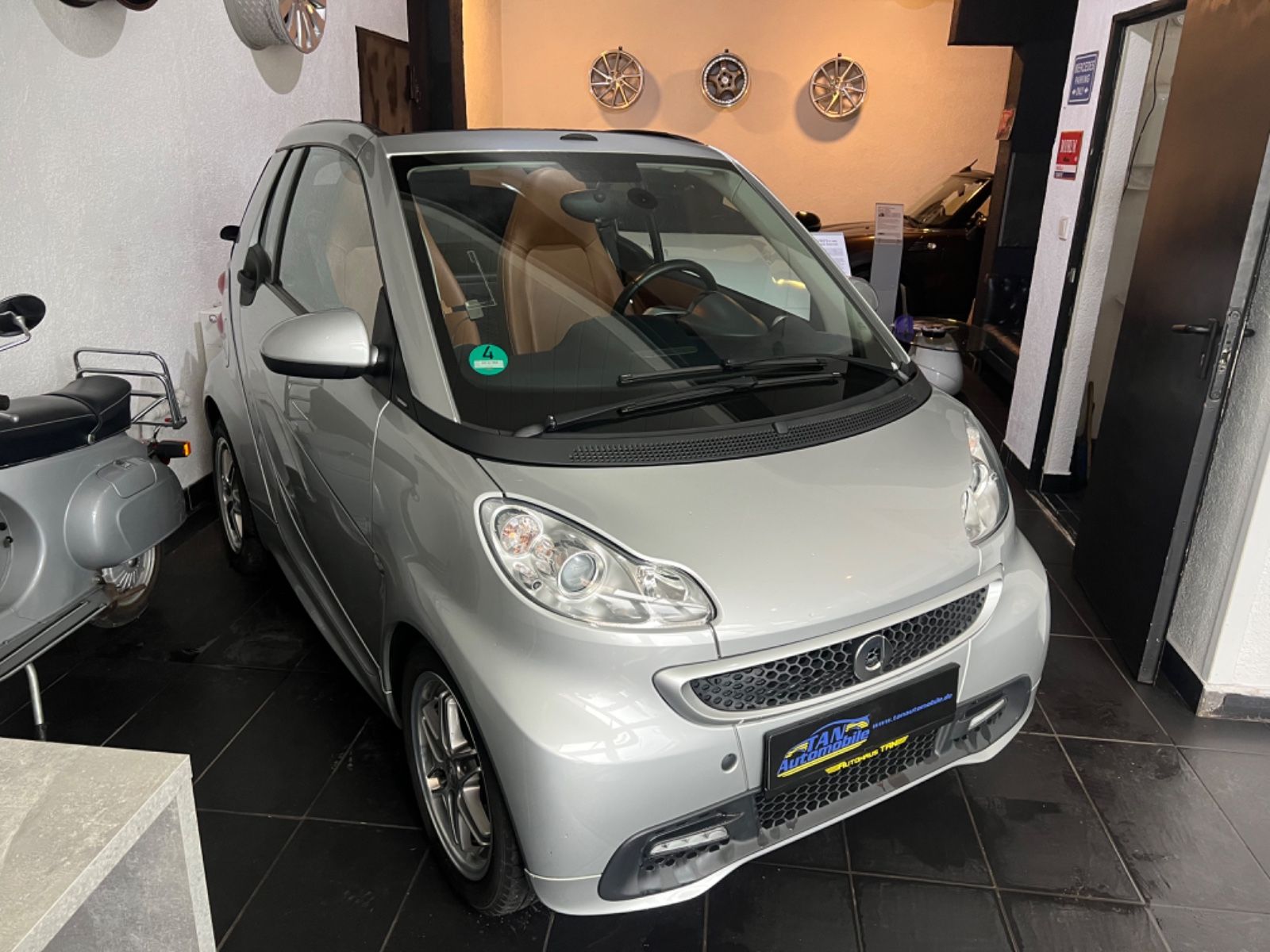 Fahrzeugabbildung Smart ForTwo fortwo cabrio Micro Hybrid Drive BRABUS