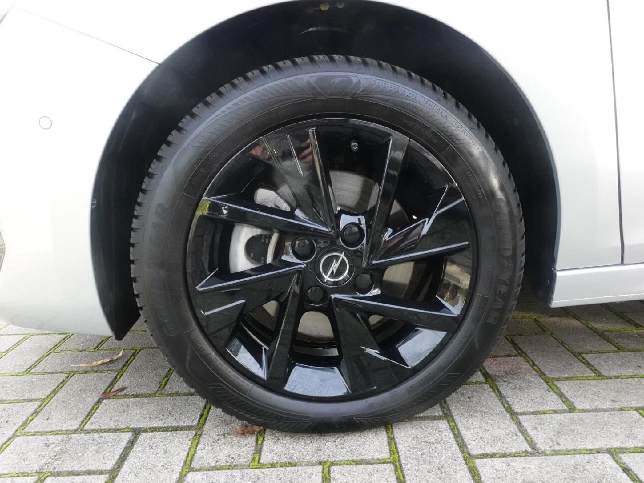 Fahrzeugabbildung Opel Corsa F 1,2 GS Line