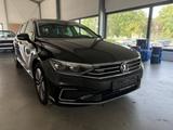 Volkswagen Passat Variant GTE Matrix-LED/ACC/AHK/Stand-HZ - mit Hybrid-Antrieb: Grau, Sitzheizung