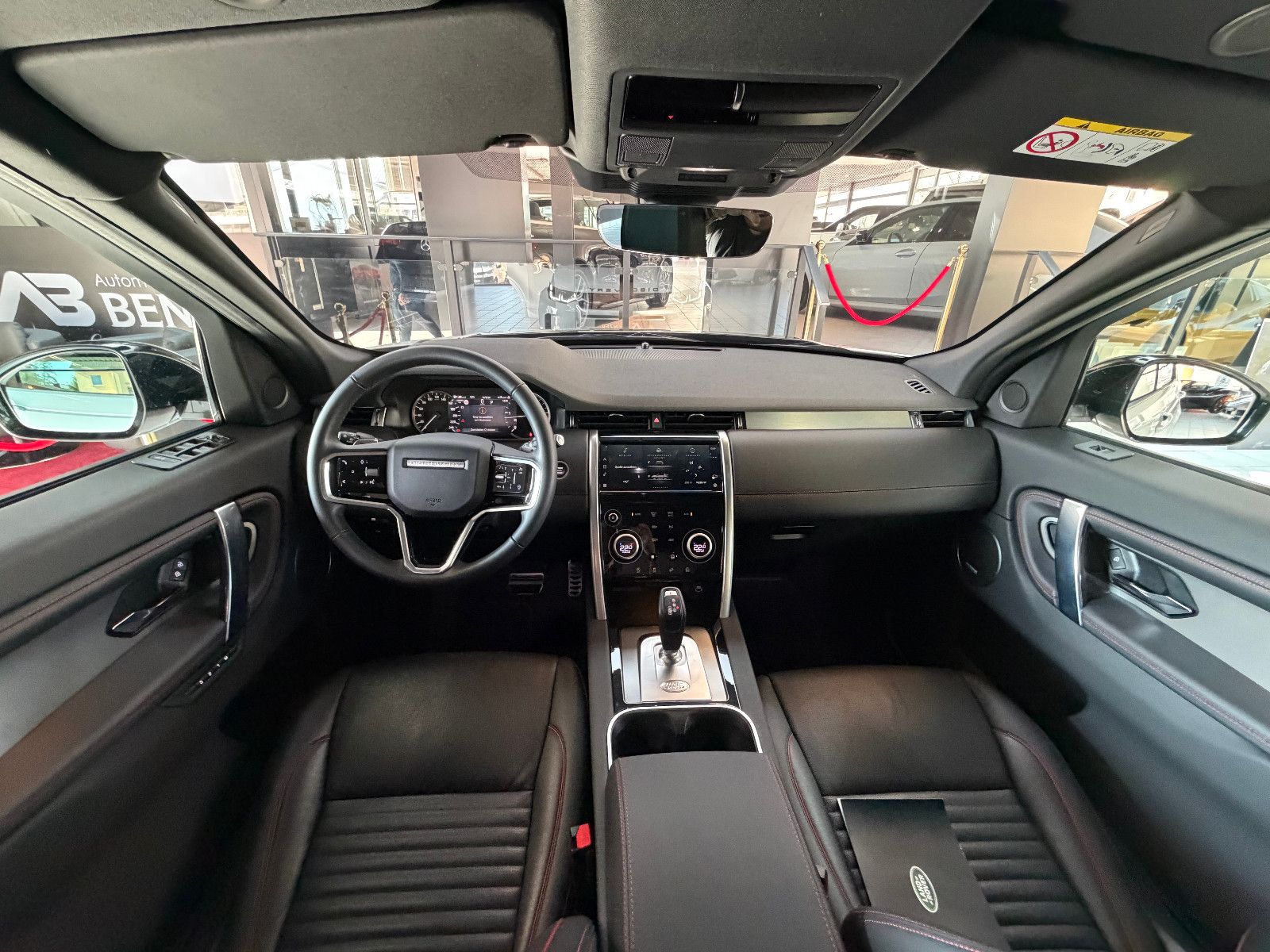 Fahrzeugabbildung Land Rover Discovery Sport R-Dynamic /MERIDIAN/CARPLAY/KAM