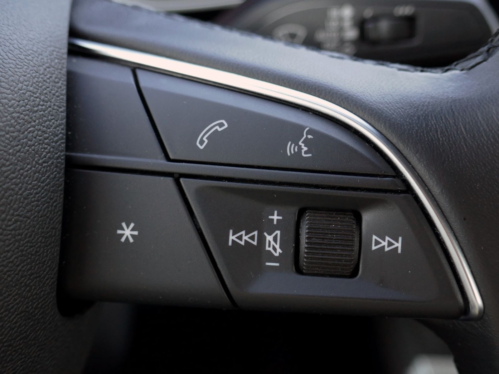 Fahrzeugabbildung Audi Q3 35 Advanced 2.0 TDI S-tronic | LED PDC ACC