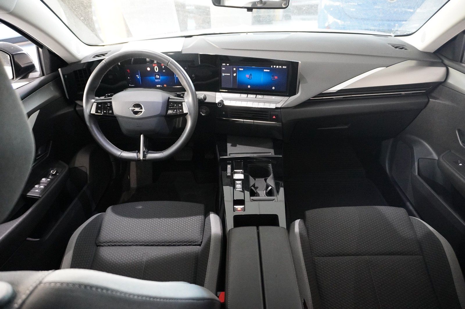 Fahrzeugabbildung Opel Astra L ST 1.5D BUSINESS NAVI/LED/KAMERA/SH/AHK
