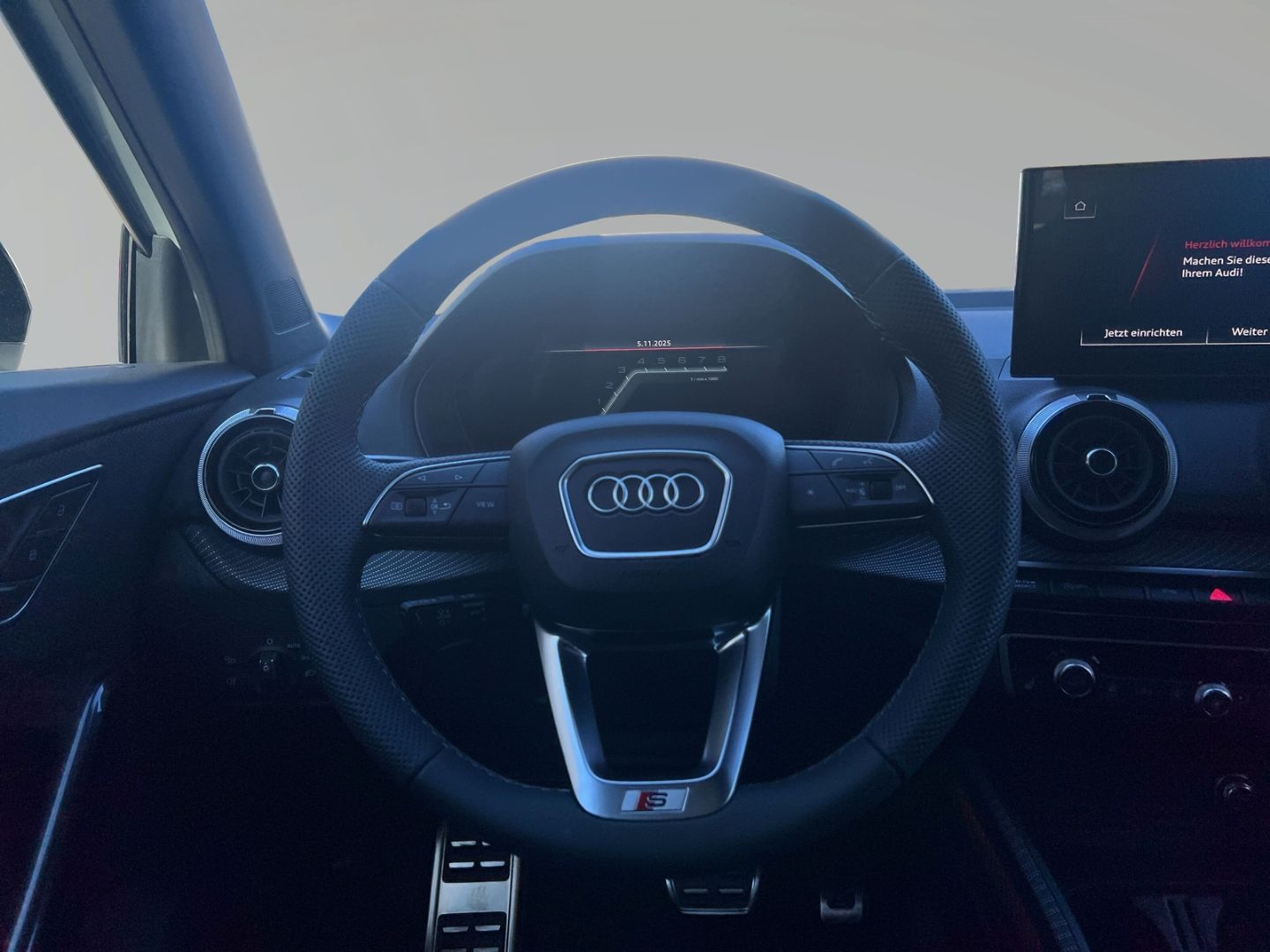 Audi SQ2 - Bild 18
