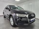 Audi Q3 SPORT AHK LED NAVI TEL SHZ PDC - Audi Q3 mit Benzin-Antrieb: Schwarz, Stoff, Ambiente-Beleuchtung, mit Klimaautomatik