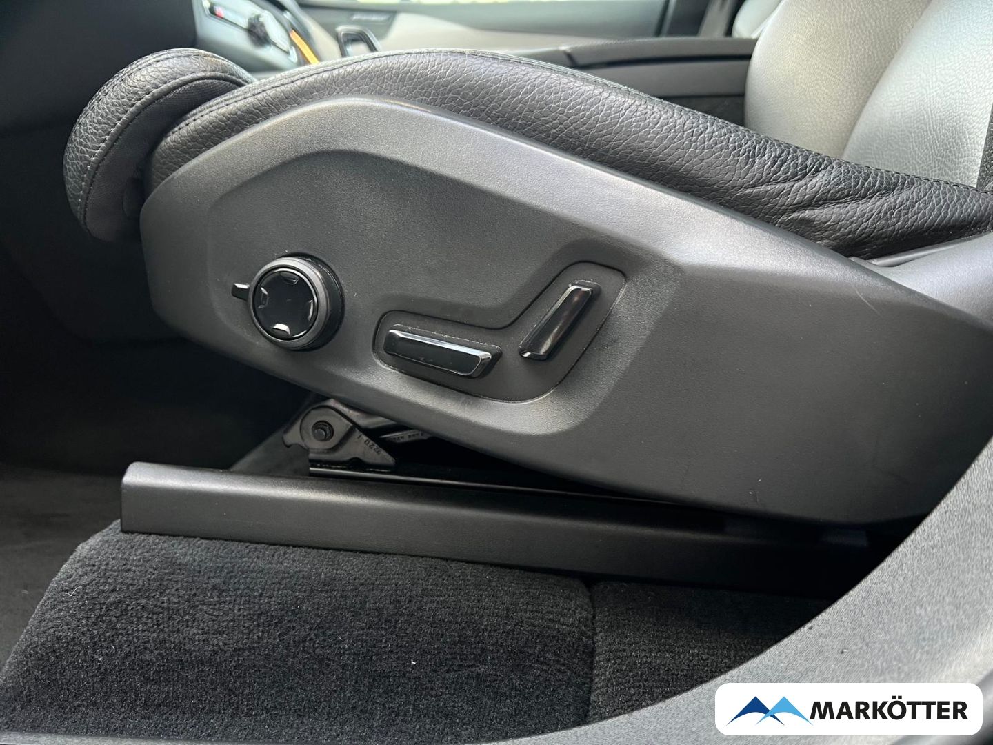 Volvo XC90 T8 AWD Ultimate ACC AHK 360° PANO MEMORY foto 13