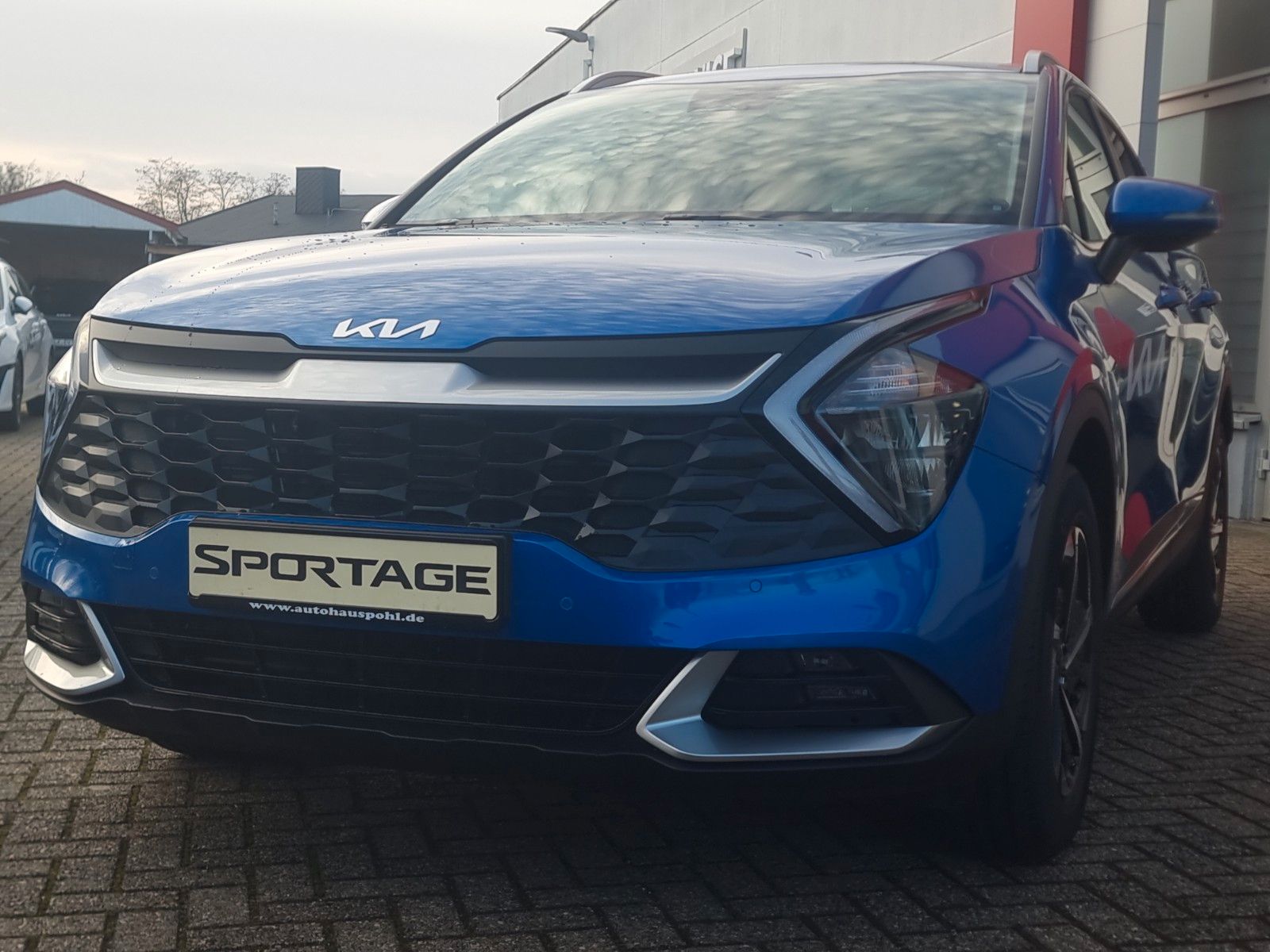 Fahrzeugabbildung Kia SPORTAGE 1.6T 48V 2WD DCT VIS KOM