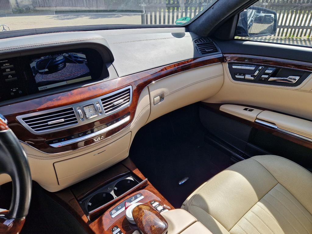 Mercedes-Benz S 600