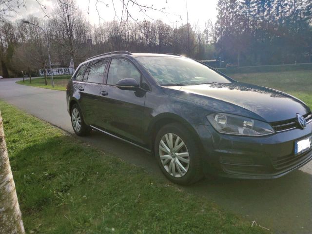 Volkswagen Auto Golf Varian 7