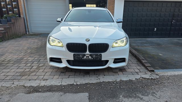 BMW M550d xDrive Touring A M