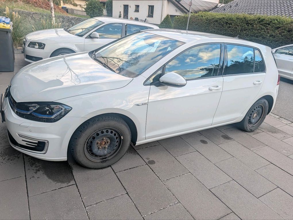 Image of Volkswagen Golf