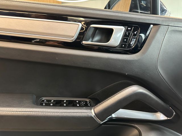 Porsche Turbo *Matrix LED*360°*Keyless*Memory*VOLL*