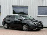 Peugeot 308 Allure BlueHDI Panorama Tempomat Sitzheizung - Peugeot 308 Allure mit Diesel-Antrieb