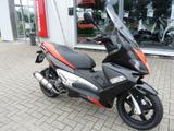 Aprilia SR 300 MAX Top Zustand - ROLLER S MAX