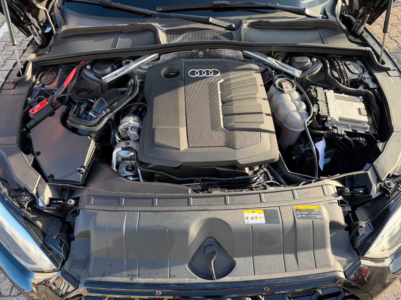 Fahrzeugabbildung Audi A5 Coupe 40 TDI quattro S line SHZ Matrix B&O