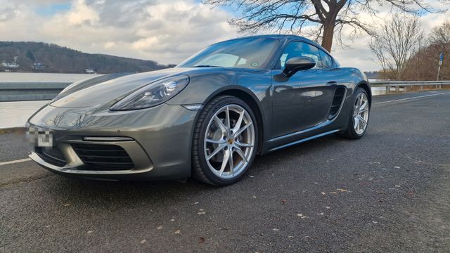 Porsche Cayman 718 Sport Chrono 1. Hd Schalter 20Zoll