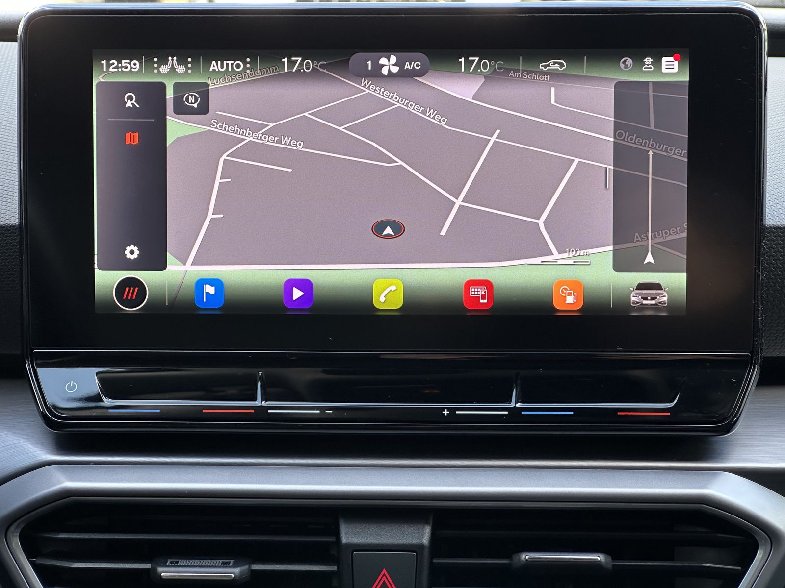 Fahrzeugabbildung SEAT Leon Sportstourer 2.0 TDI FR NAV+LED+V-COCK+PLA