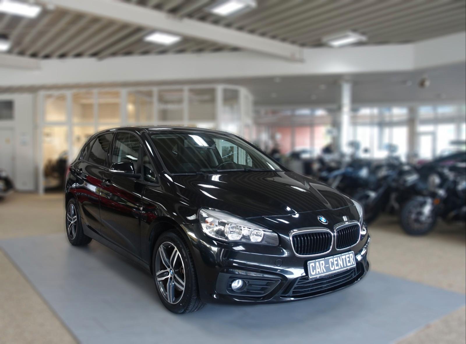 BMW 220i Active Tourer Advantage Plus; NAV SHZ PDC..