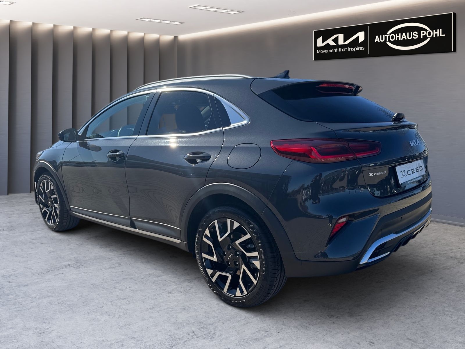 Fahrzeugabbildung Kia XCEED 1.5T 140 DCT7 PLATINUM GLAS