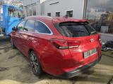 Hyundai i30 Select Leder Panorama Memory Sitz.B - Hyundai: Unfallwagen