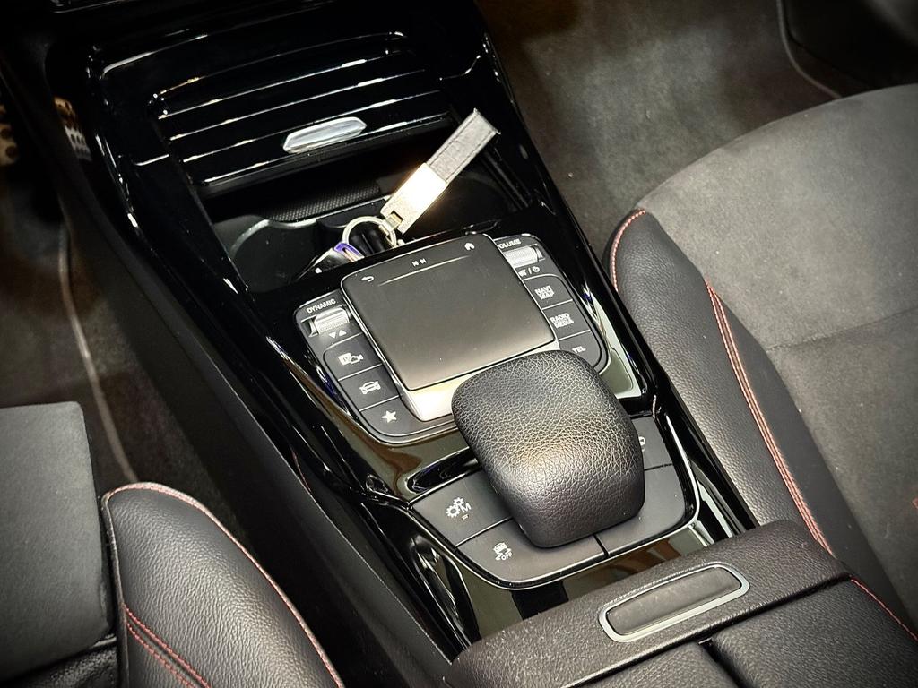 Mercedes-Benz CLA 45 AMG Shooting Brake