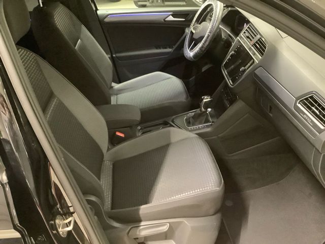 Tiguan Active 2,0 TDI 110 kW DSG Matrix, AZV, H