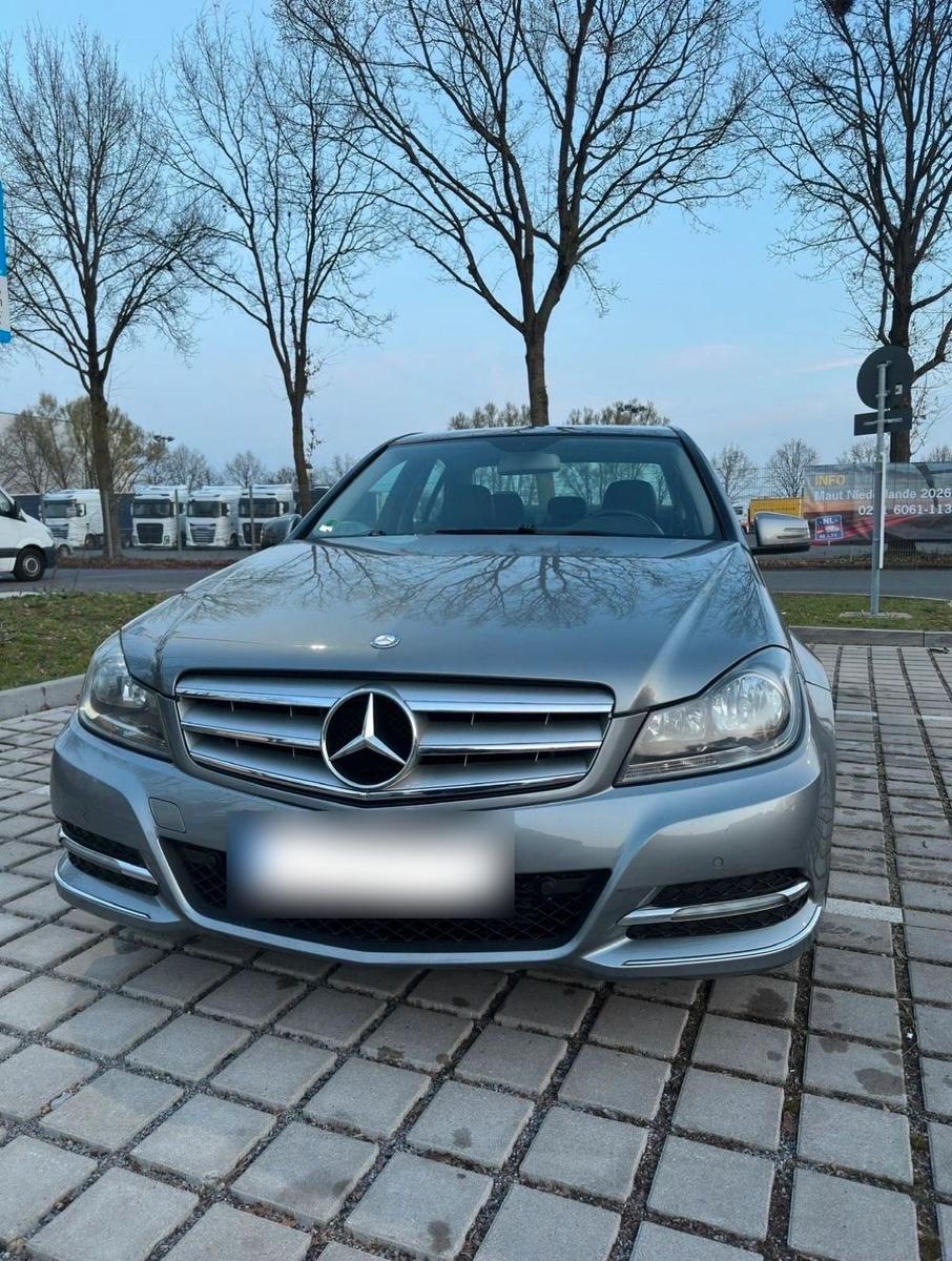 Mercedes-Benz C 200