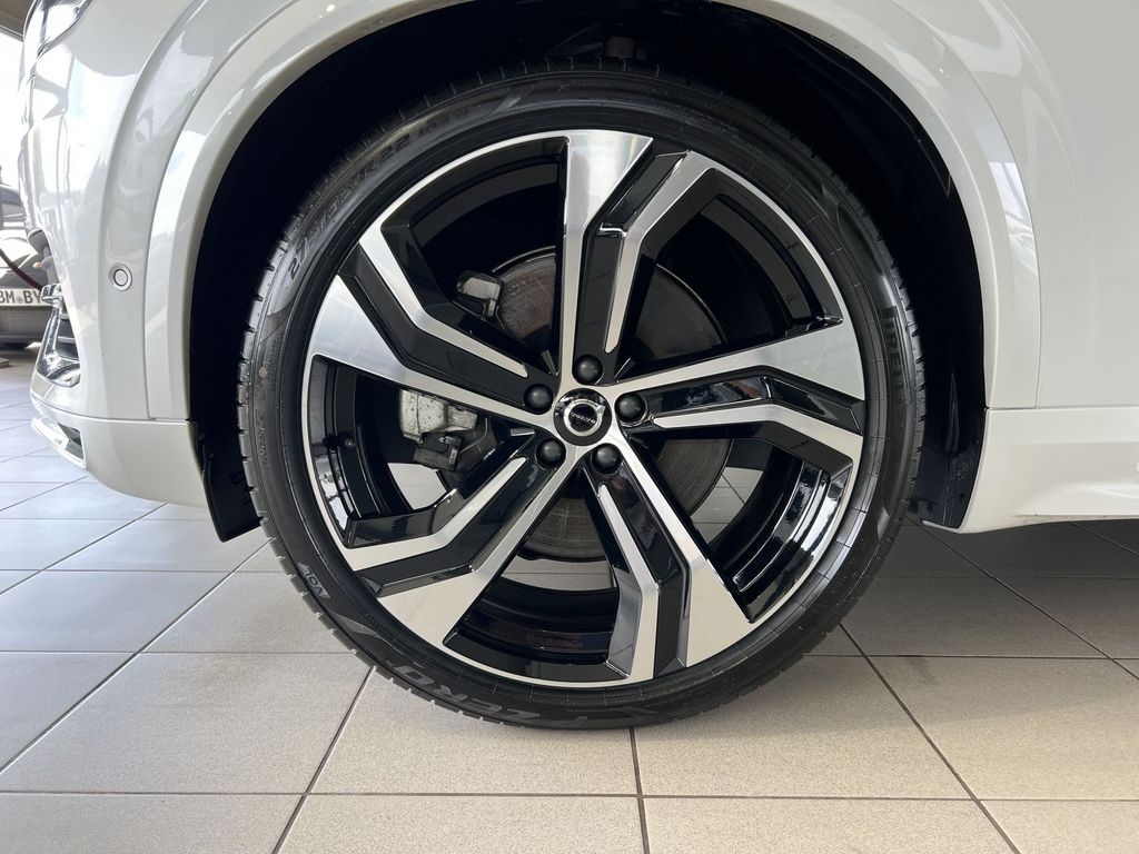 Volvo XC90 T8 Plus Bright Recharge AWD FourC AHK B&W