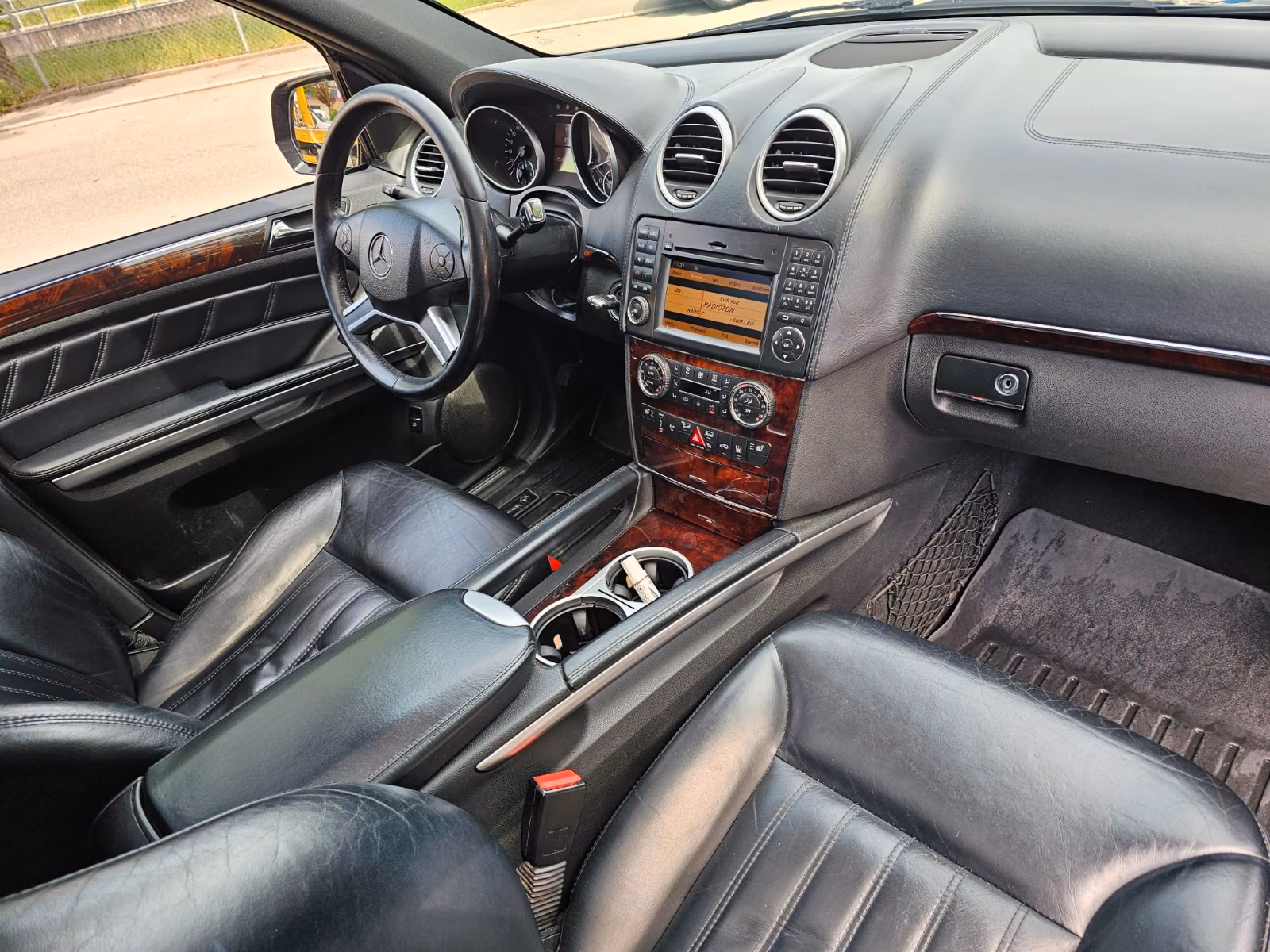 Mercedes-Benz ML350 2008 — photo 17