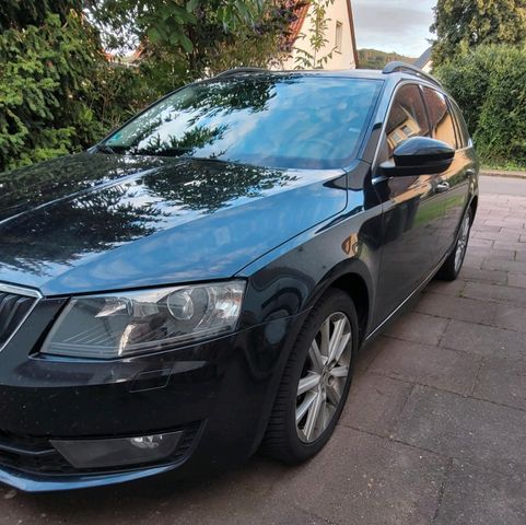 Skoda octavia 2.0 TDI DSG SHZ DAB uvm