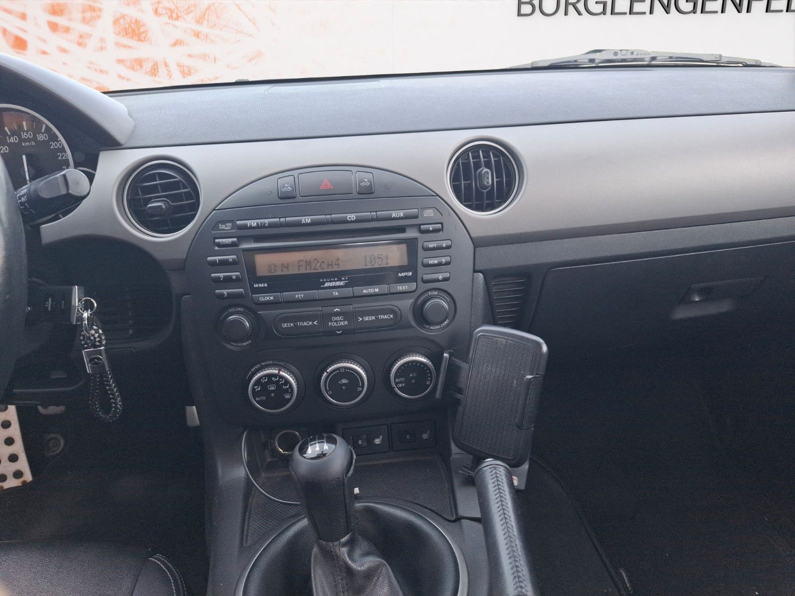 Fahrzeugabbildung Mazda MX-5 1.8 Center-Line Roadster Coupe
