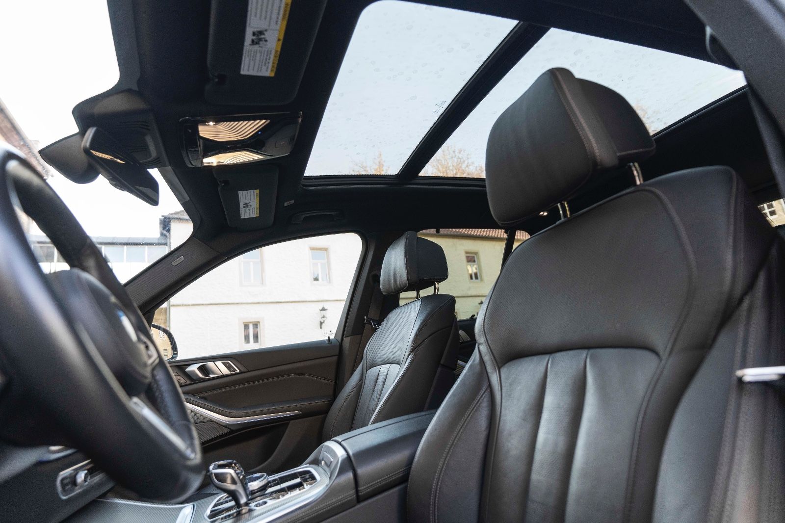 Fahrzeugabbildung BMW X5 xDrive40i M-SPORT HUD H&K 360° LASER ACC TOTW