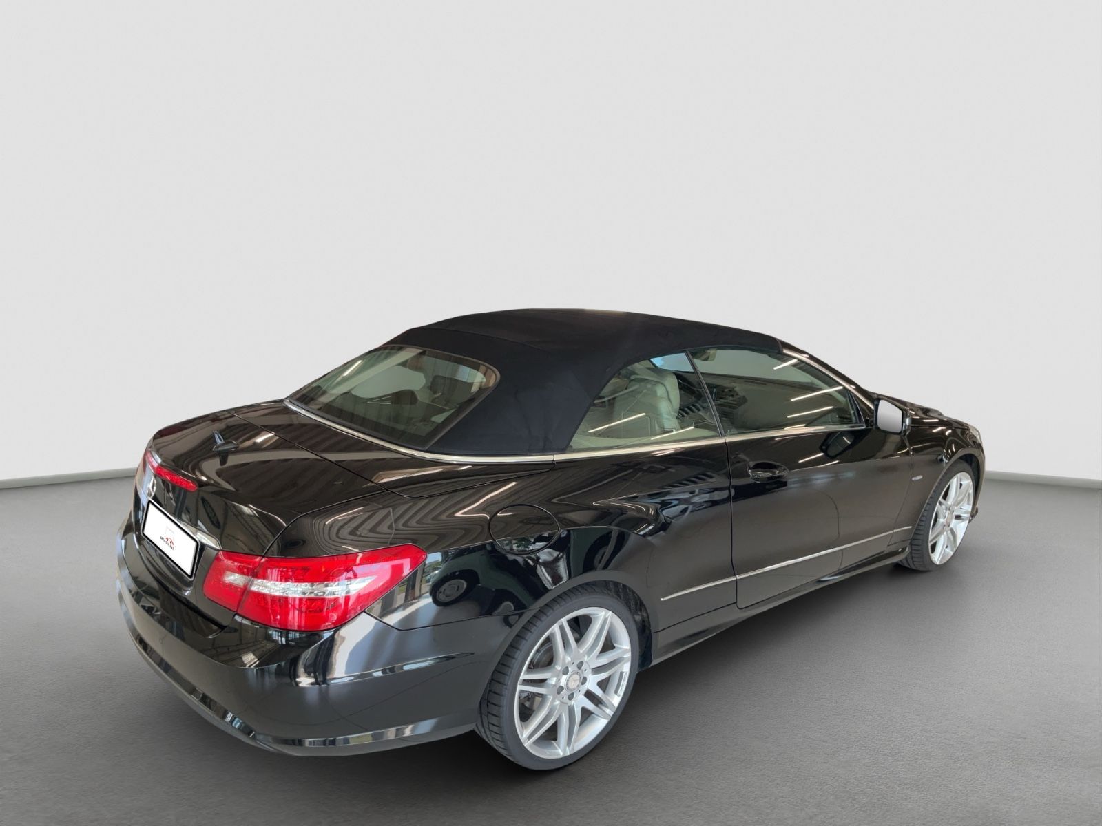 Fahrzeugabbildung Mercedes-Benz E 250 CGI AMG-Paket, H-K Sound, Memory