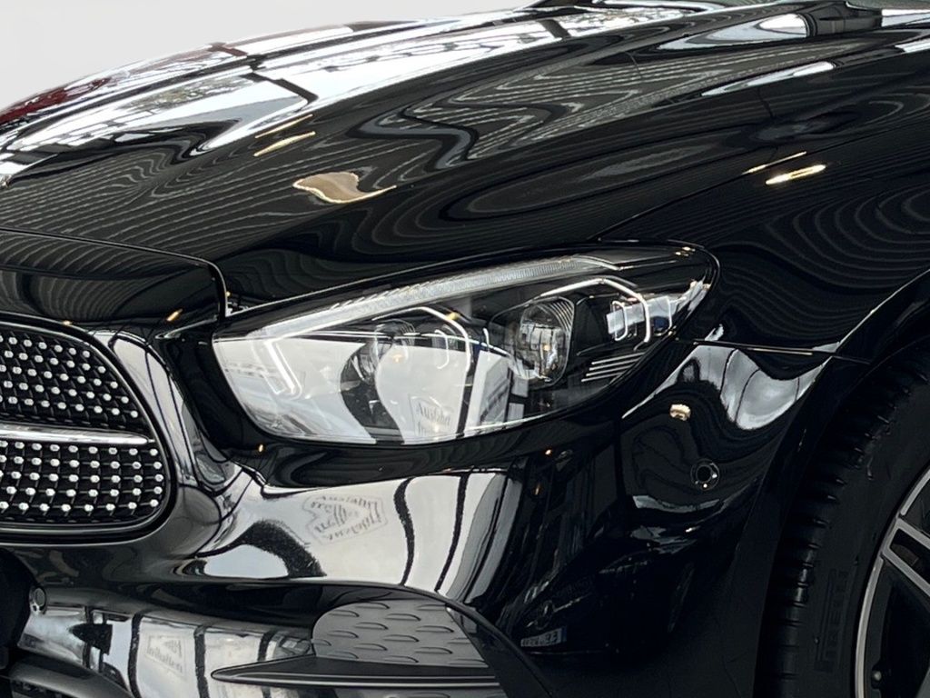 Fahrzeugabbildung Mercedes-Benz E 300 deT 4M AMG AHK Distronic+ Pano HUD LED 360